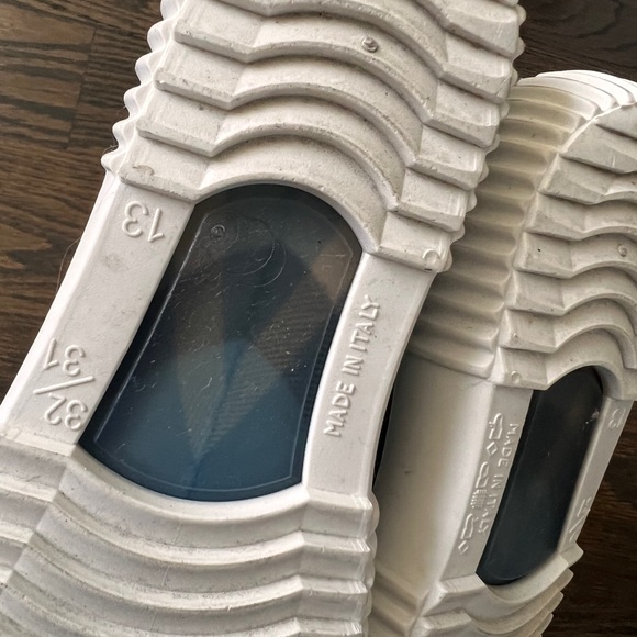 Authentic kids Burberry Wellington rain boots size 13 - Picture 10 of 10